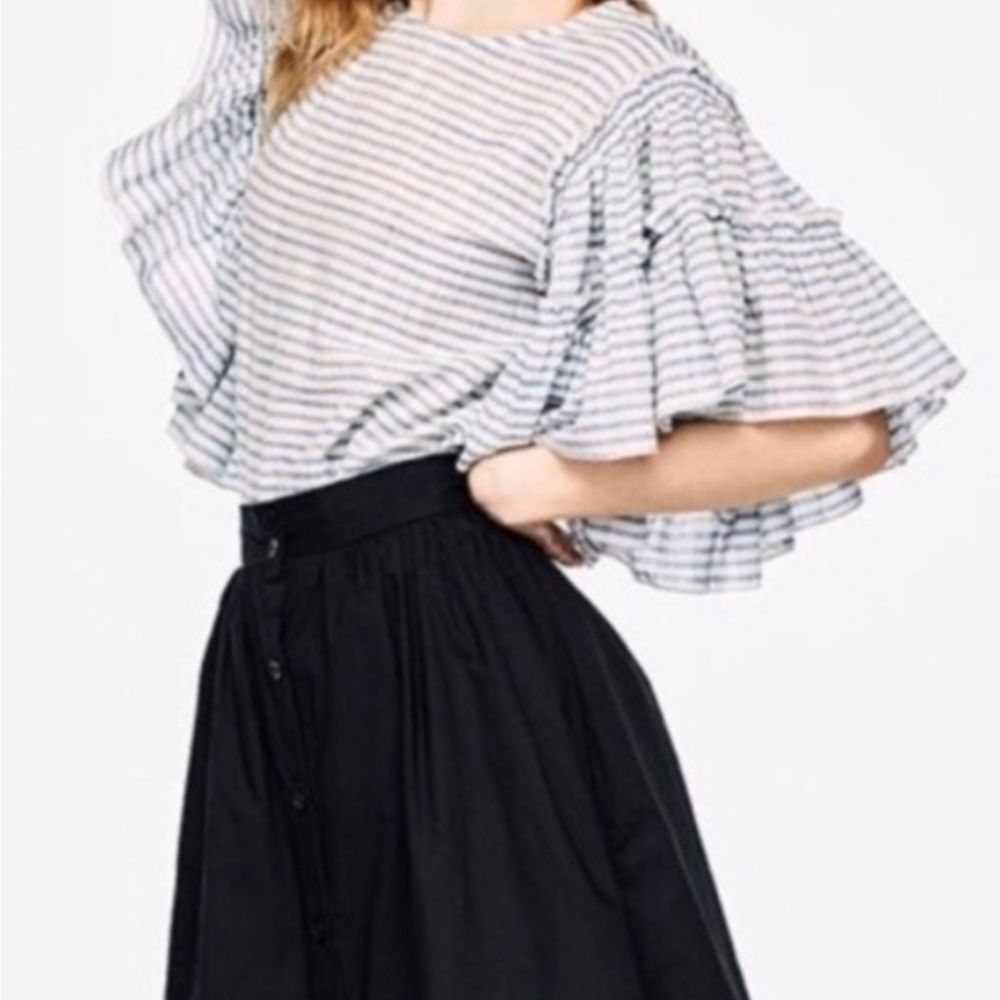 Who What Wear cotton shirt with ruffle sleeves NWT